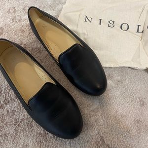 Nisolo black smoking loafer 7.5